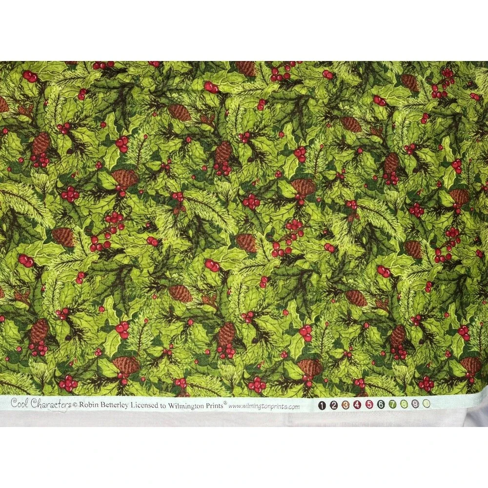 Vintage Wilmington Robin Betterley Christmas Holly Pinecone Fabric 55